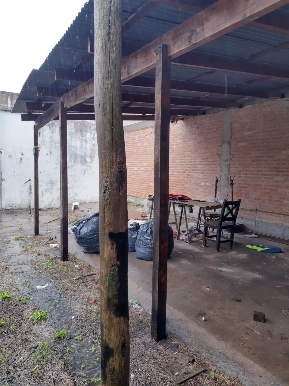 ALQUILER DE GALPÓN EN LUIS GUILLÓN