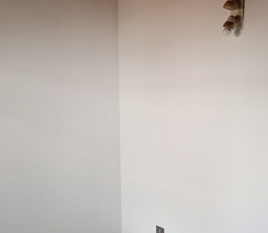 900
