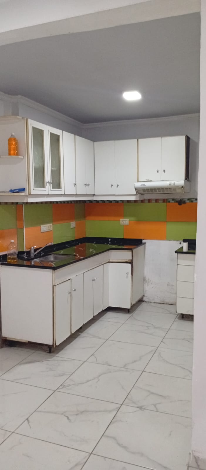Galpon con vivienda en ALQUILER