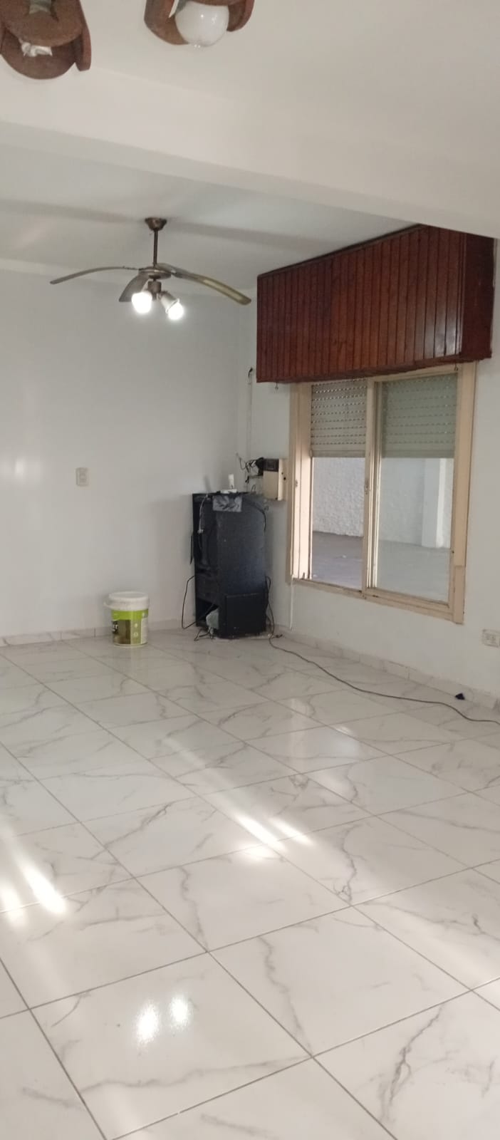Galpon con vivienda en ALQUILER