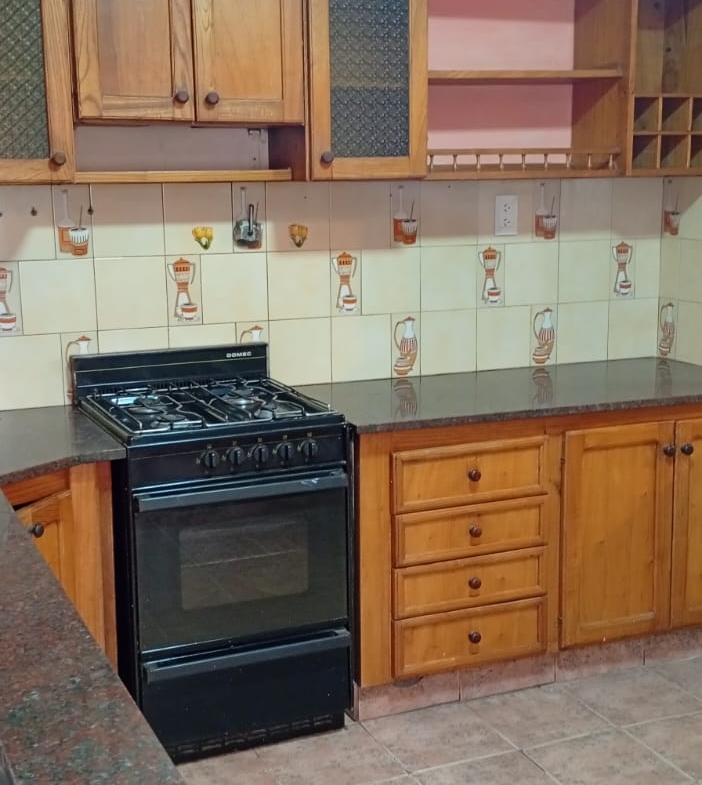 702